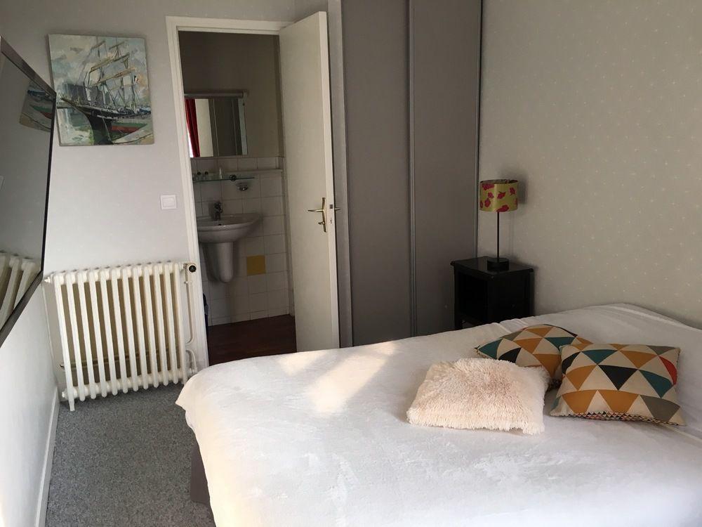 Hotel Des Carmes - รูออง ภายนอก รูปภาพ
