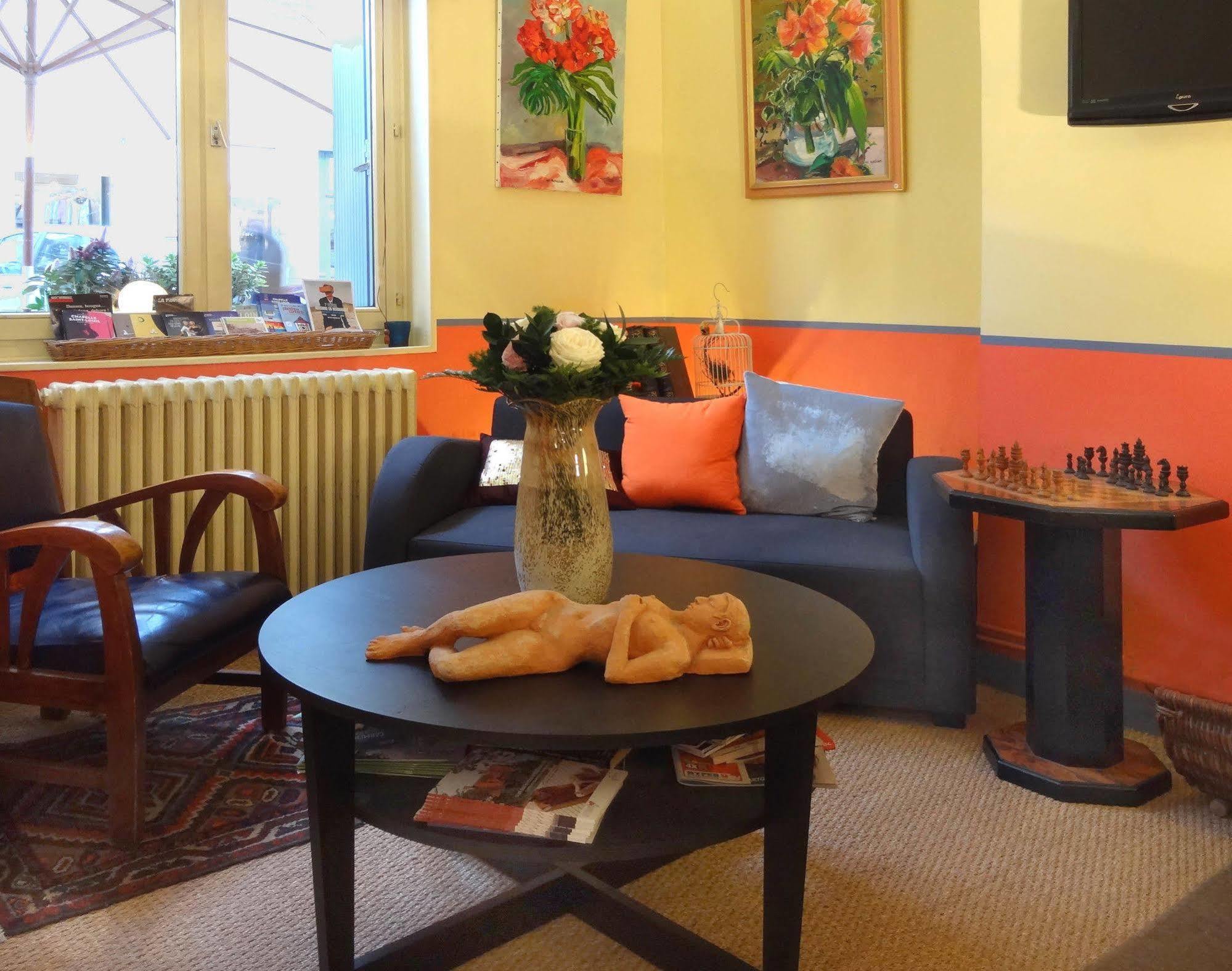 Hotel Des Carmes - รูออง ภายนอก รูปภาพ